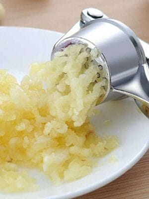 photo 5929470427262992794 x 2 11zon